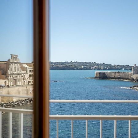 Ortigia Seafront Apartment By Wonderful Italy Syracuse Екстер'єр фото