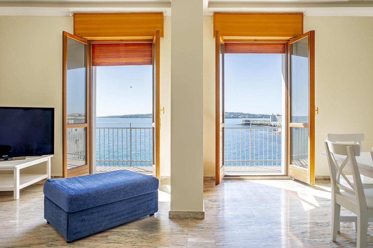 Ortigia Seafront Apartment By Wonderful Italy Syracuse Екстер'єр фото