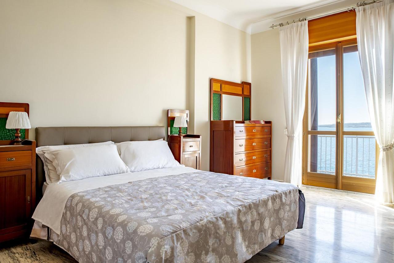 Ortigia Seafront Apartment By Wonderful Italy Syracuse Екстер'єр фото